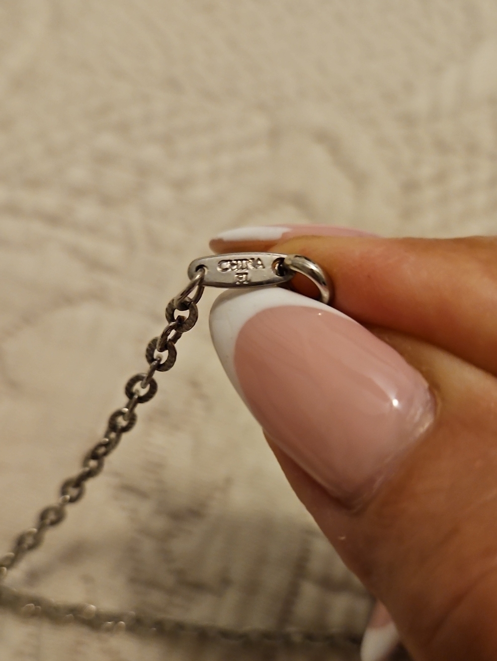 Vintage Avon Clock/Pin Pendant - Picture 4 of 9